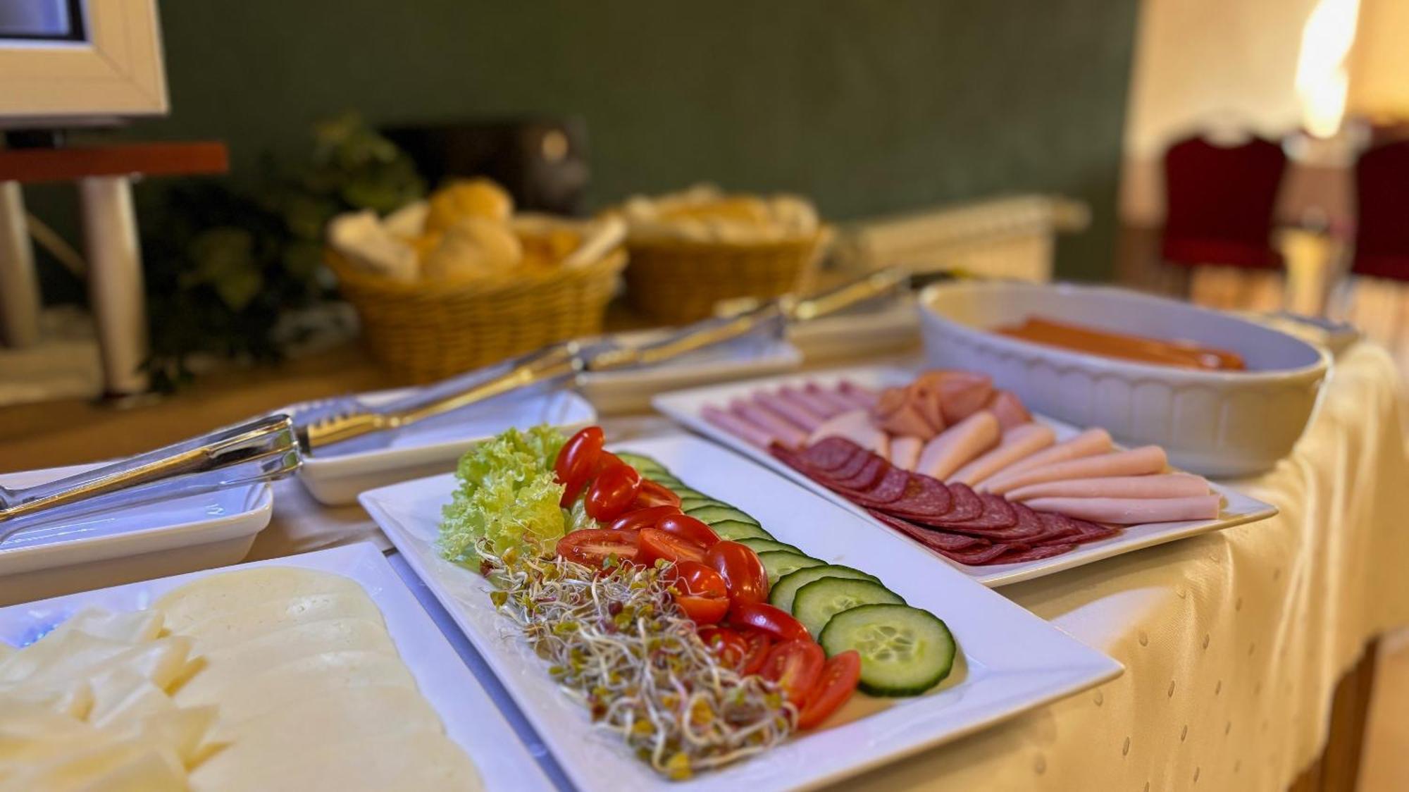 Bankietowa Hotel & Restauracja 오스토프 빌코폴스키 외부 사진