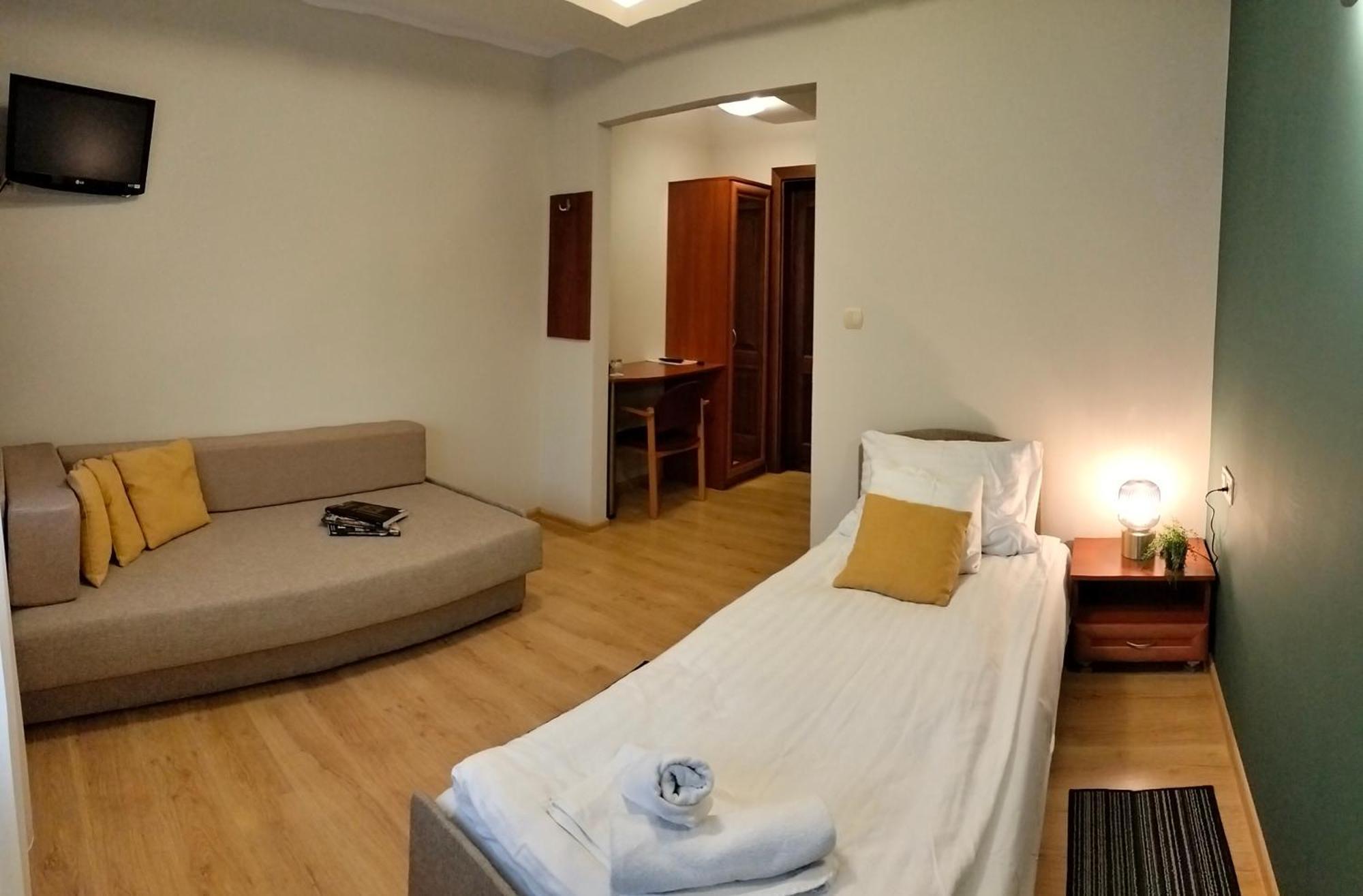 Bankietowa Hotel & Restauracja 오스토프 빌코폴스키 외부 사진